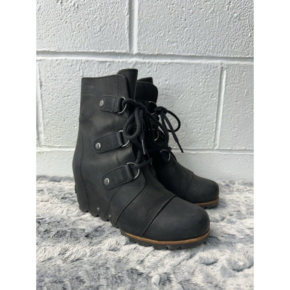 SOREL Womens Size 7 Joan of Arctic Wedge Mid Ankle Boots Leather Lace Up Black